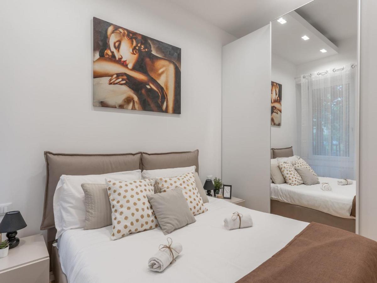 The Best Rent - Gorgeous One-Bedroom Apartment In Ticinese Milano Eksteriør bilde