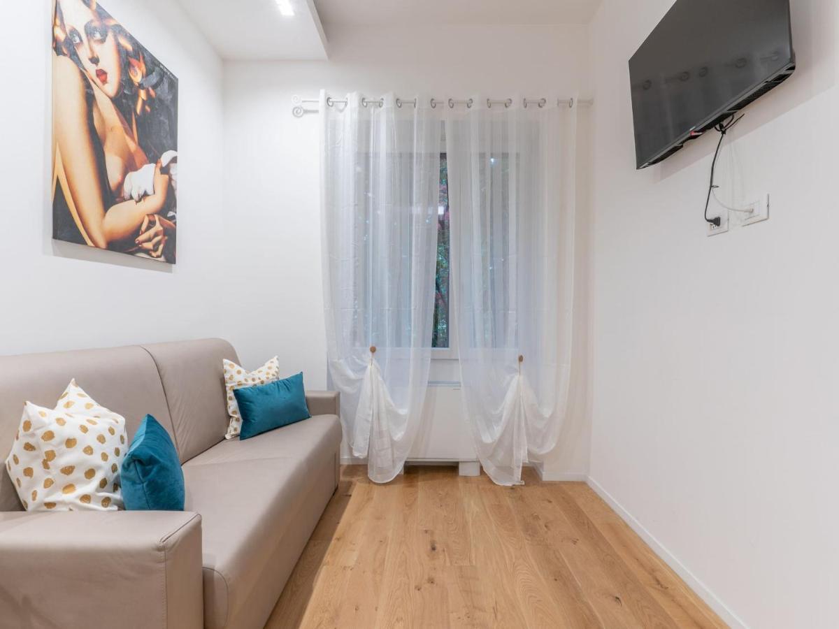 The Best Rent - Gorgeous One-Bedroom Apartment In Ticinese Milano Eksteriør bilde