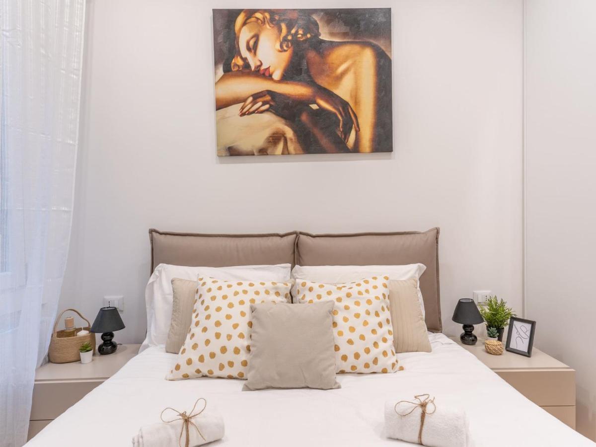 The Best Rent - Gorgeous One-Bedroom Apartment In Ticinese Milano Eksteriør bilde