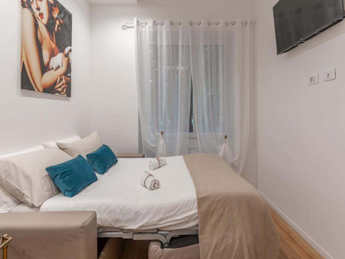 The Best Rent - Gorgeous One-Bedroom Apartment In Ticinese Milano Eksteriør bilde